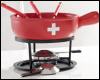 Schweizer Käsefonduepfanne mit Schweizer Kreuz - Käsefondue Caquellon
